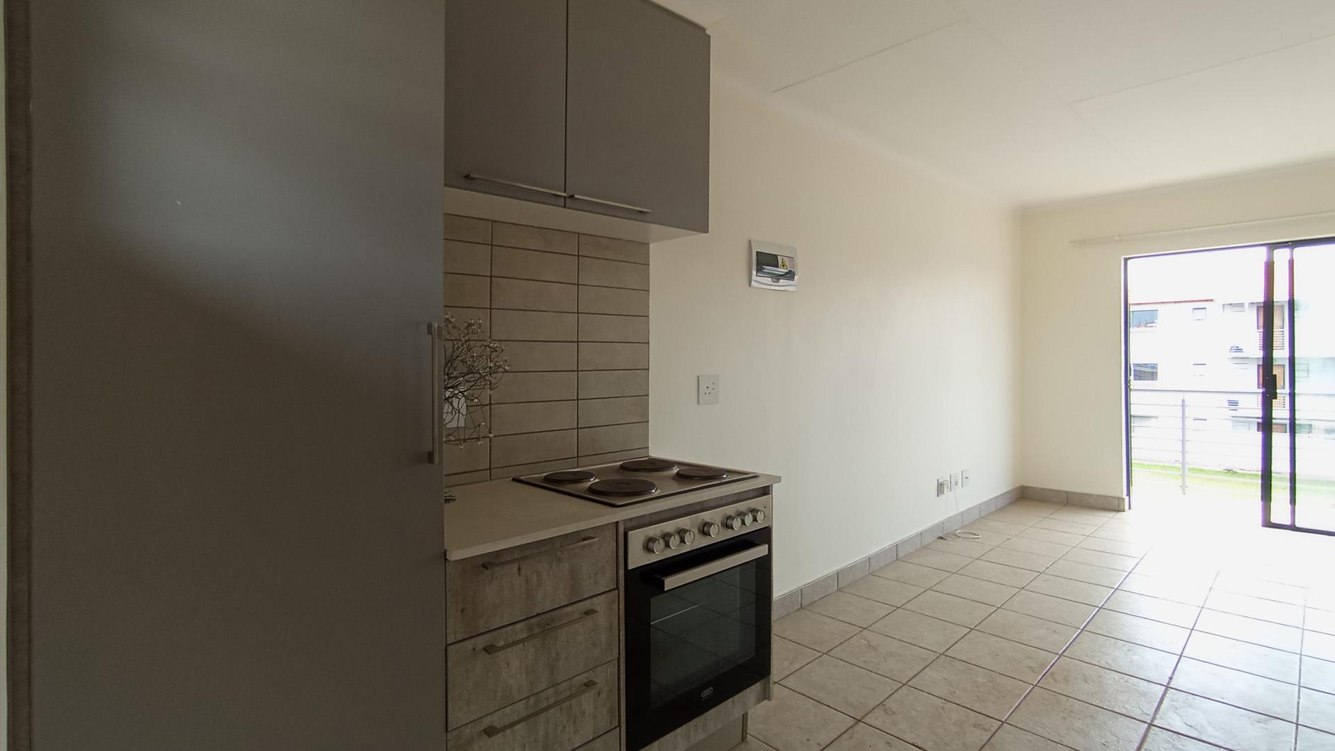 Kitchen - 7 square meters of property in Sagewood