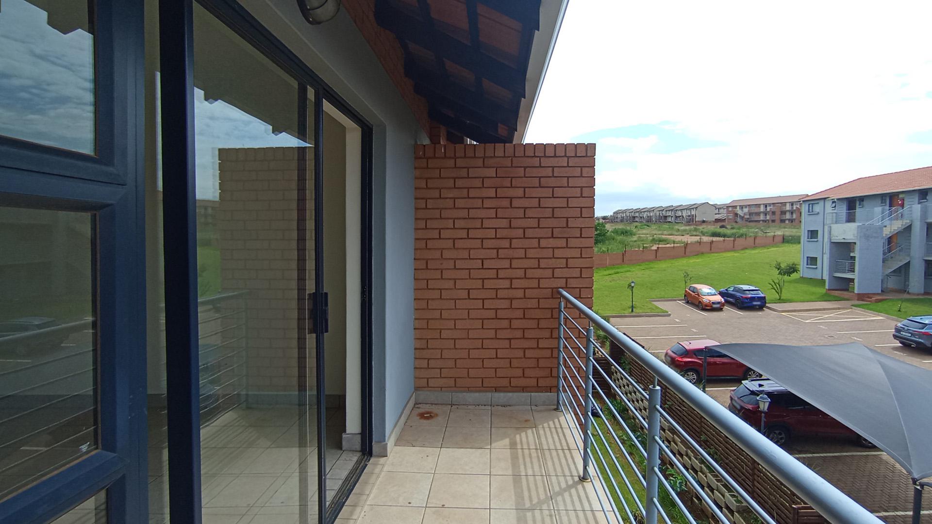 Balcony - 5 square meters of property in Sagewood