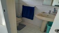 Bathroom 1 of property in Effingham Heights