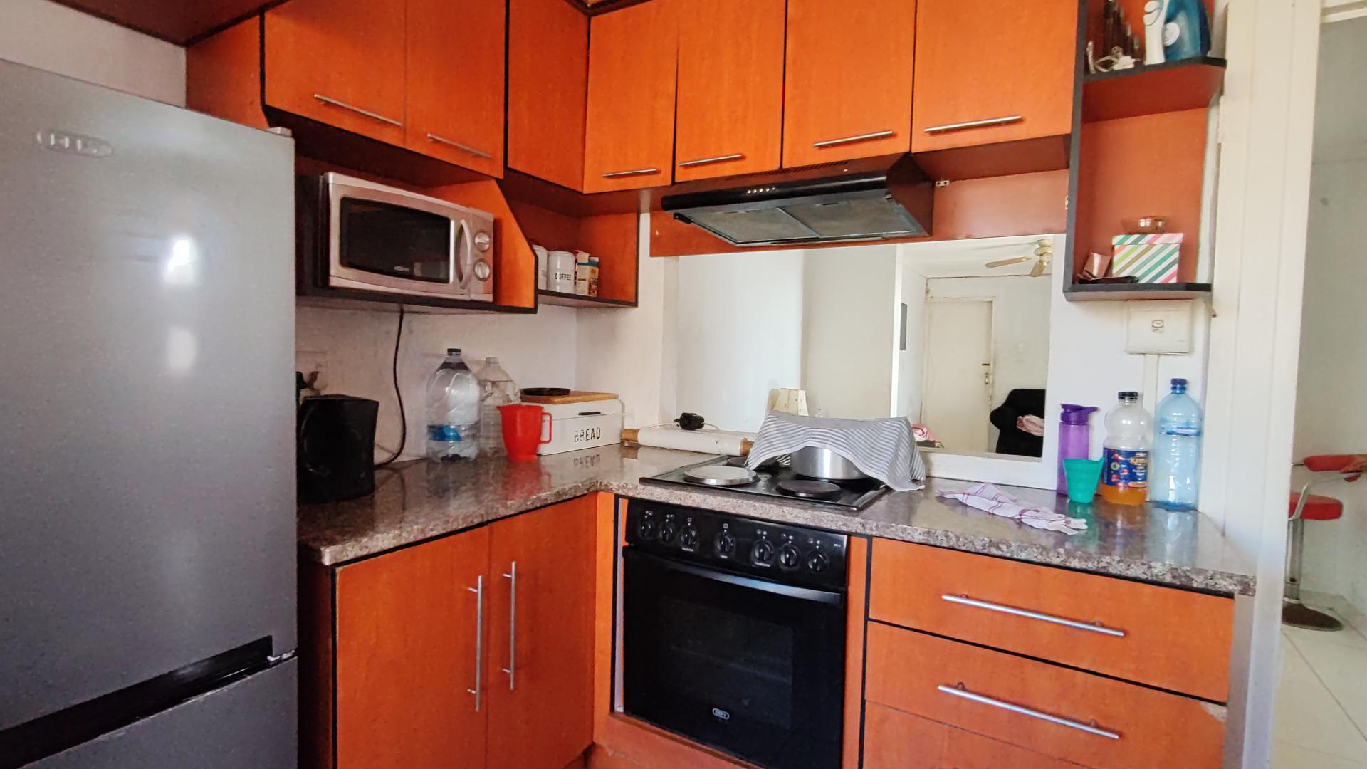 Kitchen of property in Gelvandale
