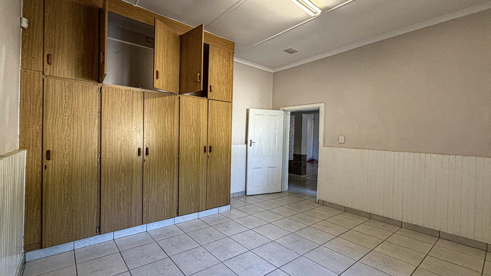 Bed Room 1 of property in Uitenhage