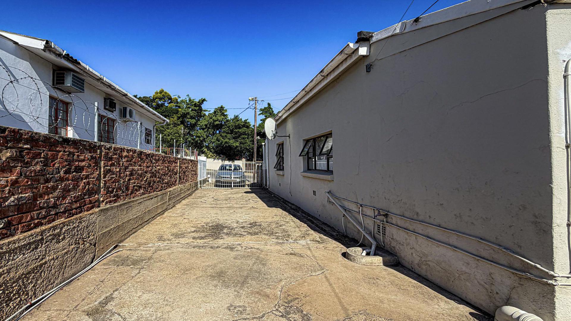 Spaces of property in Uitenhage