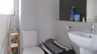Bathroom 1 - 4 square meters of property in Fleurhof