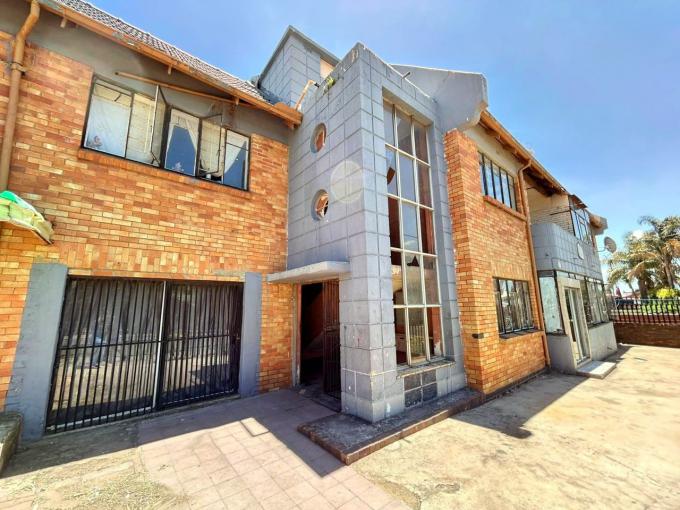 9 Bedroom Sectional Title for Sale For Sale in Turffontein - MR617350