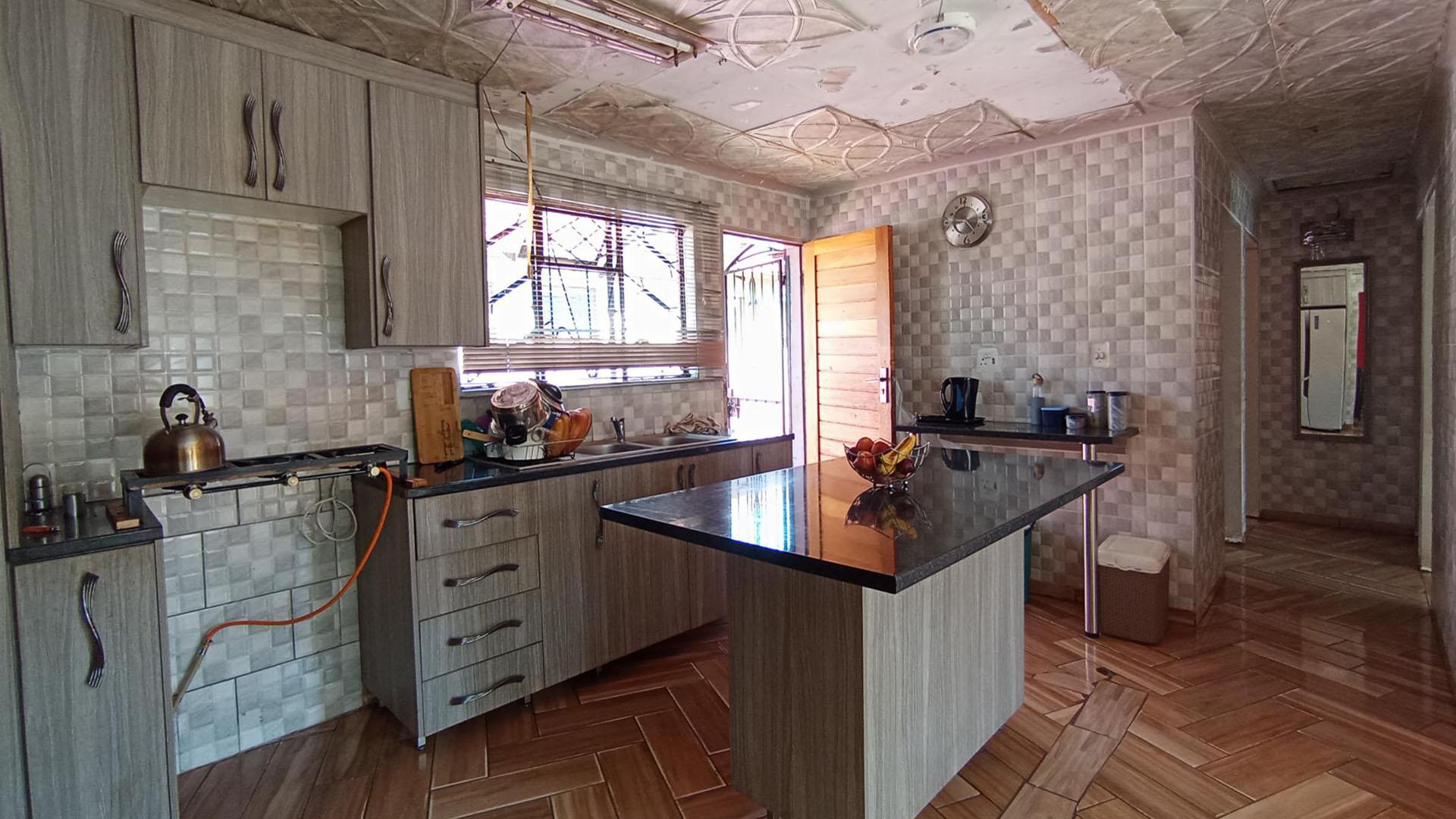Kitchen - 15 square meters of property in Ga-Rankuwa