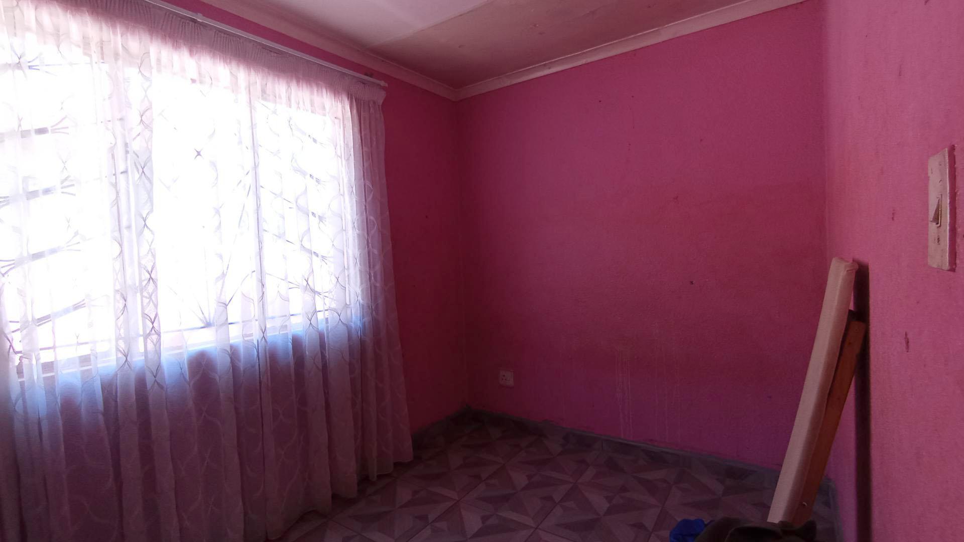 Bed Room 2 - 7 square meters of property in Ga-Rankuwa