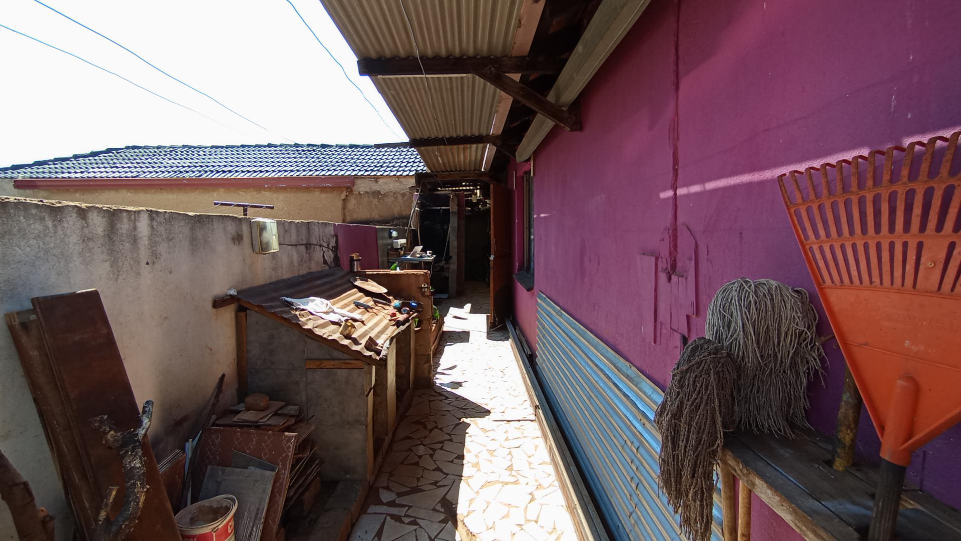 Front View of property in Ga-Rankuwa