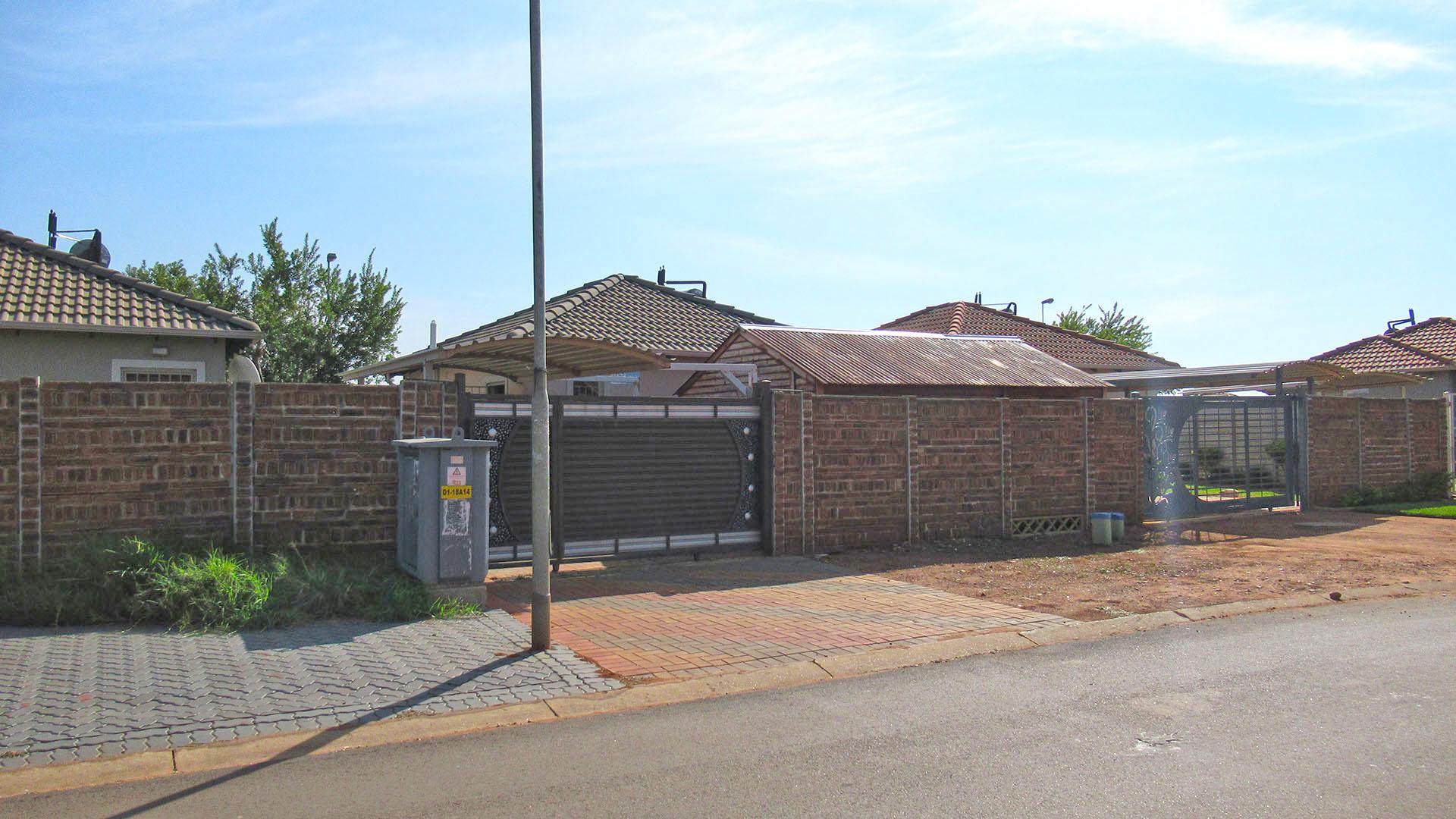 Front View of property in Watervalspruit