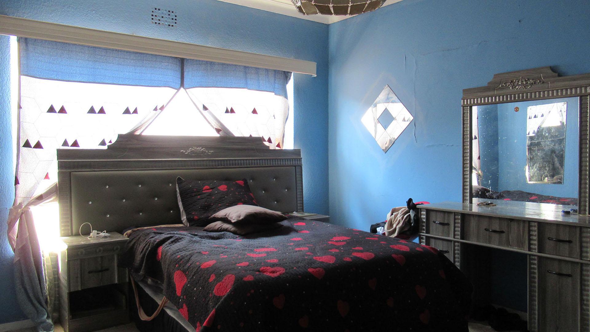 Bed Room 1 - 20 square meters of property in Randgate