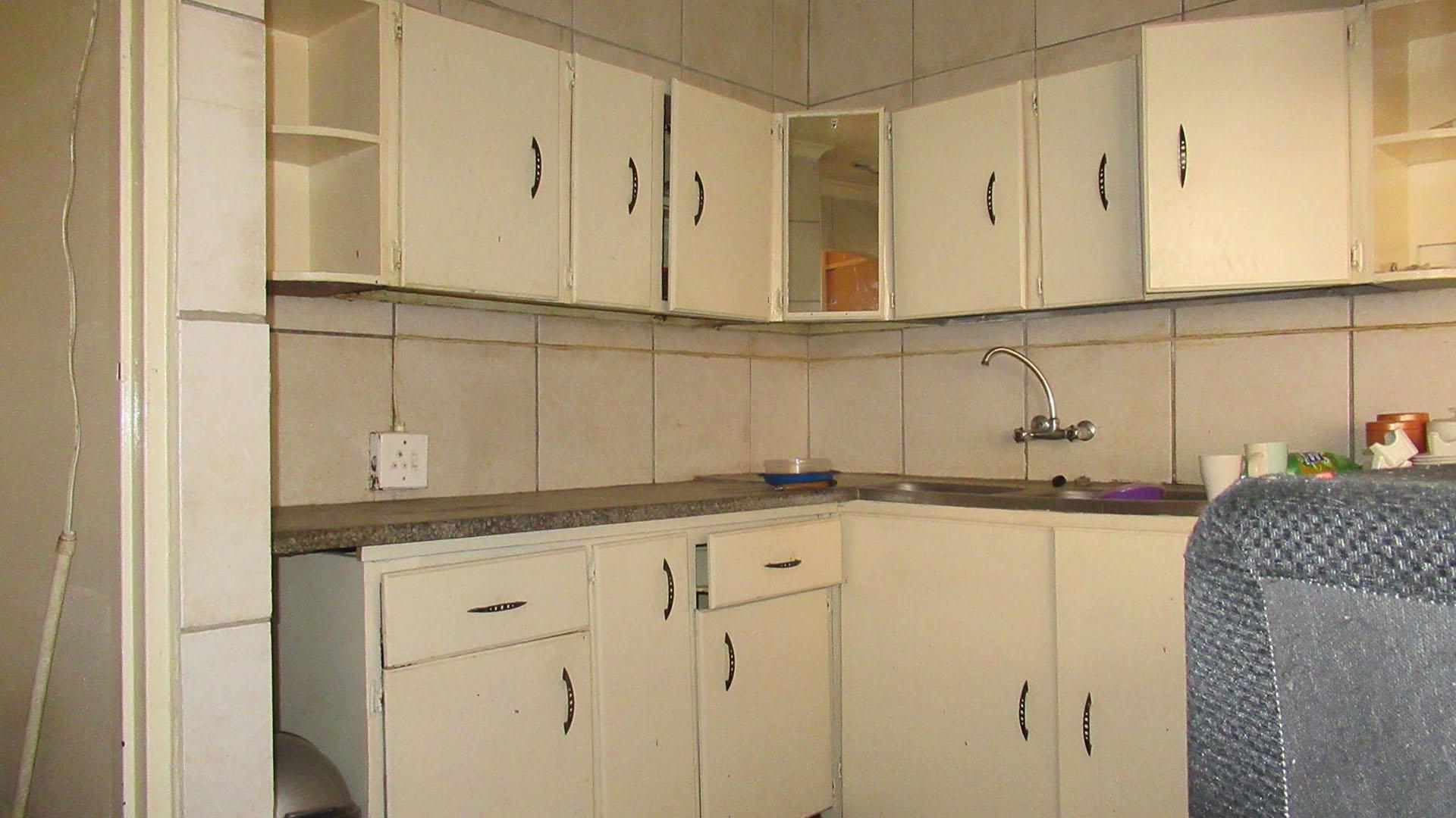 Kitchen - 26 square meters of property in Randgate