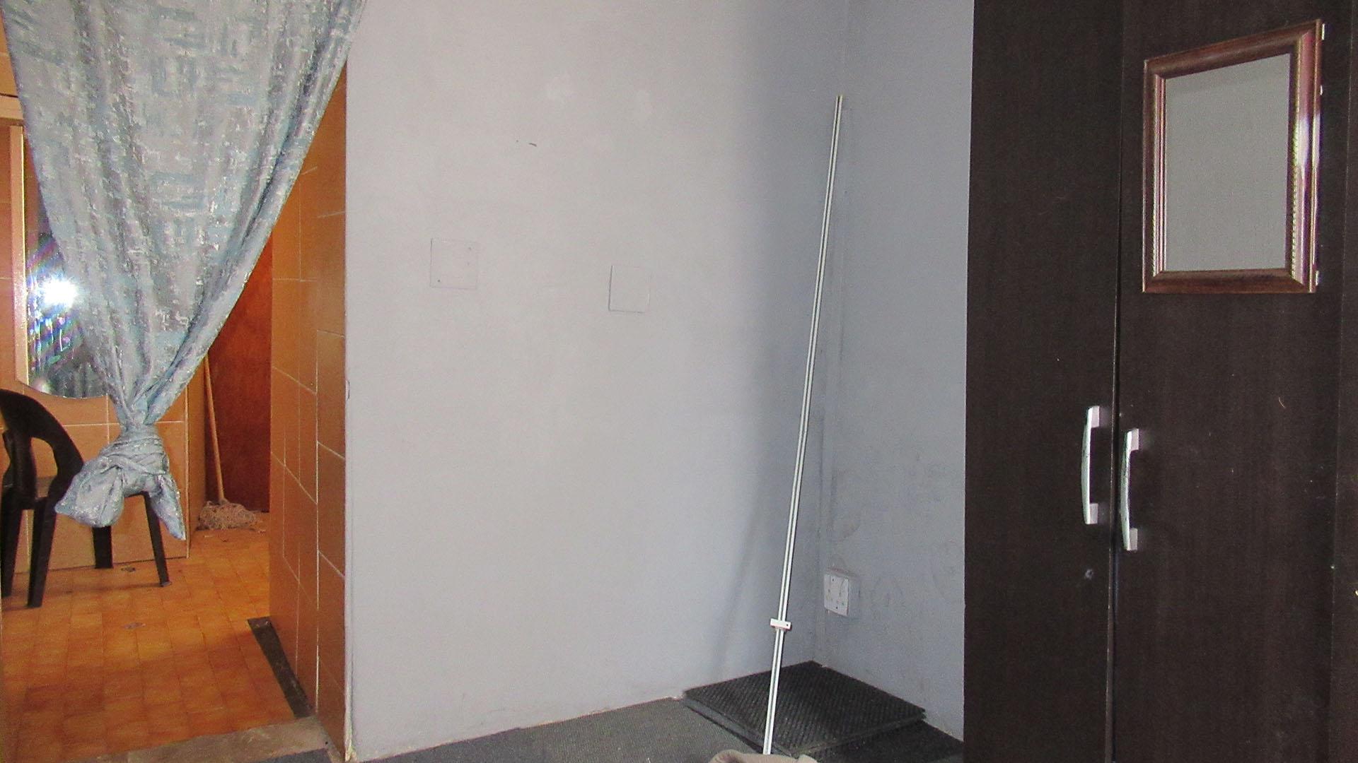 Bed Room 3 - 10 square meters of property in Randgate