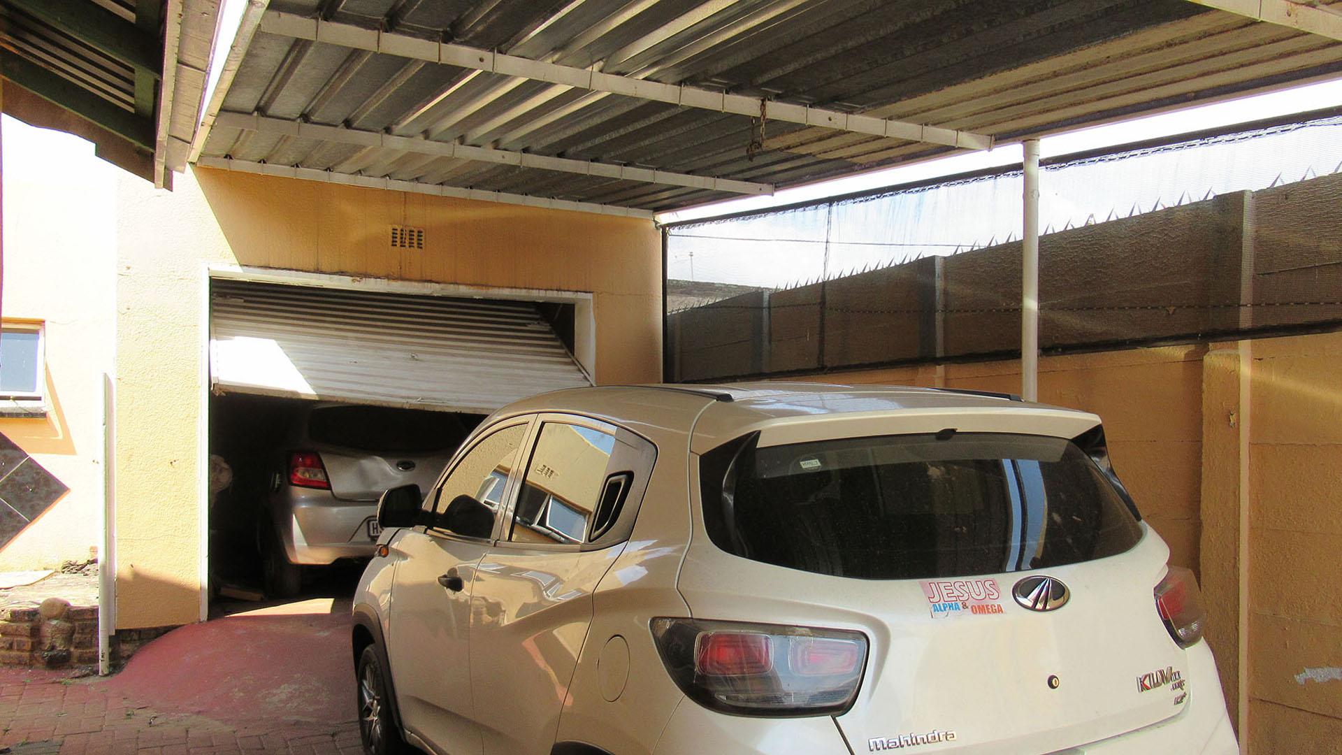 Spaces - 10 square meters of property in Randgate