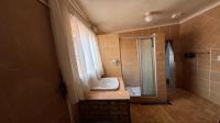 Bathroom 1 of property in Randgate