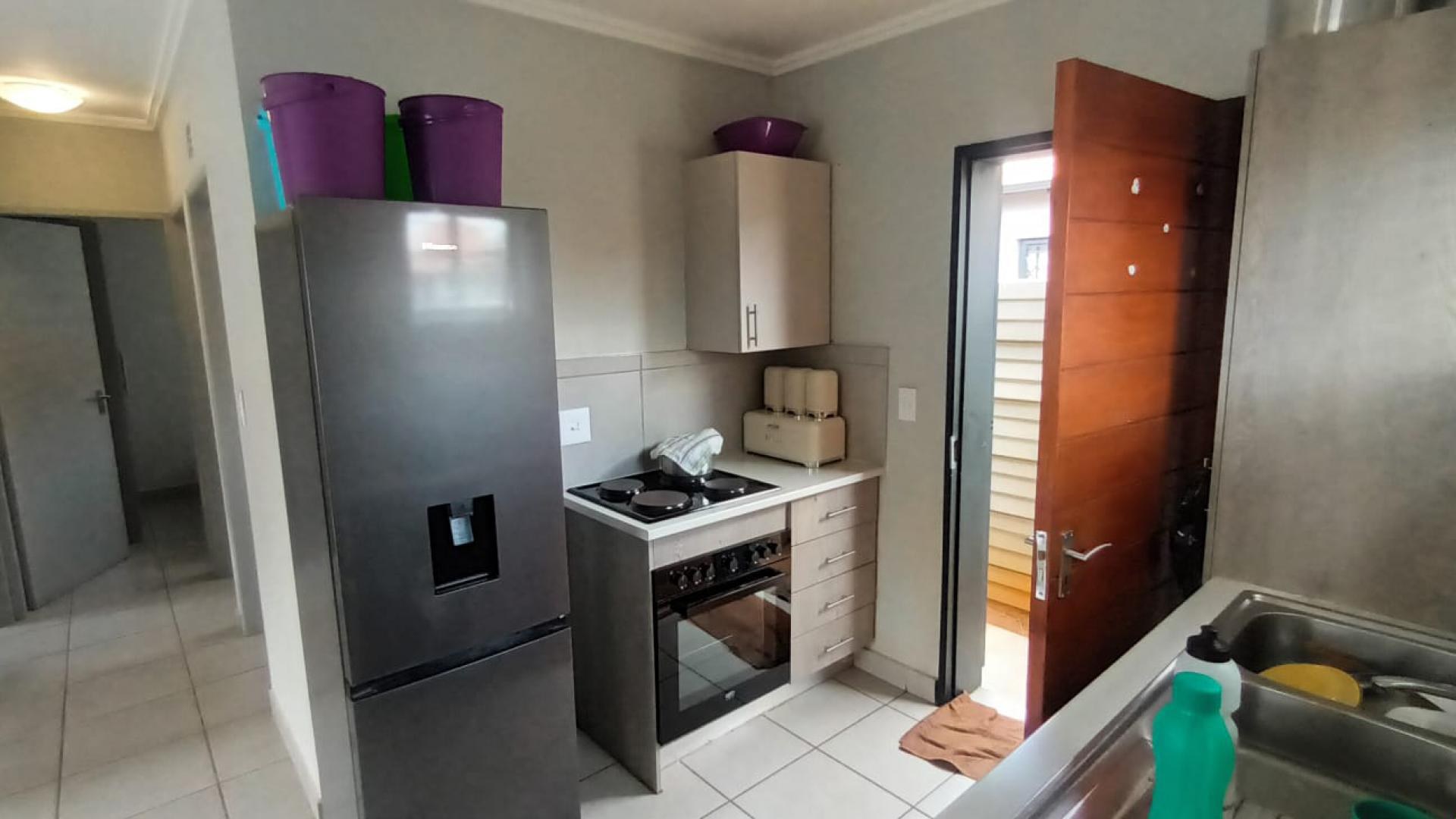 Kitchen of property in Protea Glen