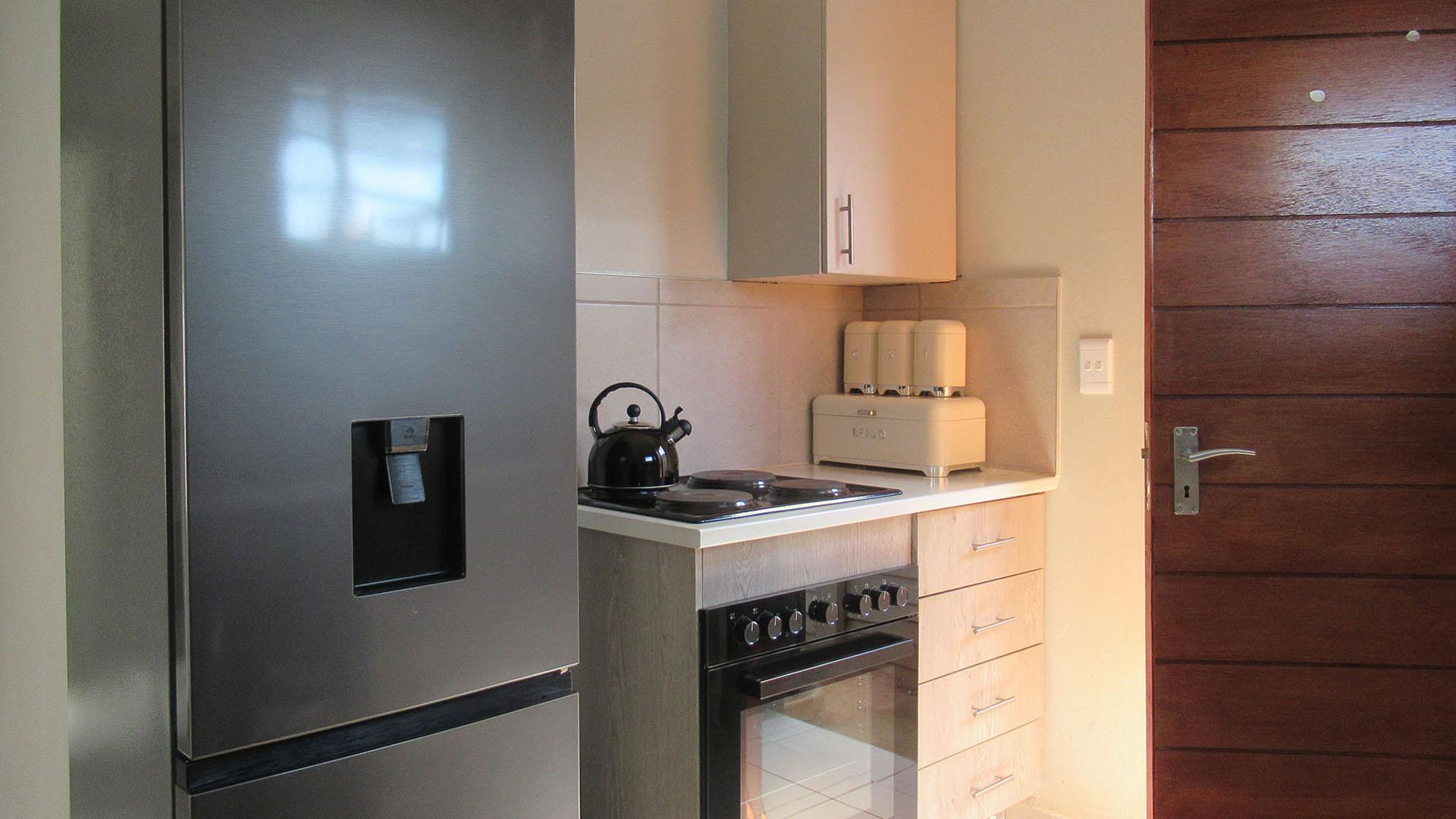 Kitchen - 5 square meters of property in Protea Glen