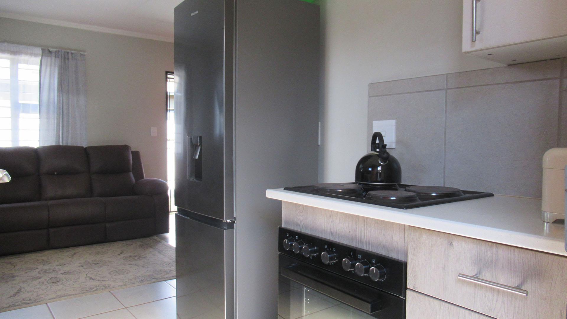 Kitchen - 5 square meters of property in Protea Glen