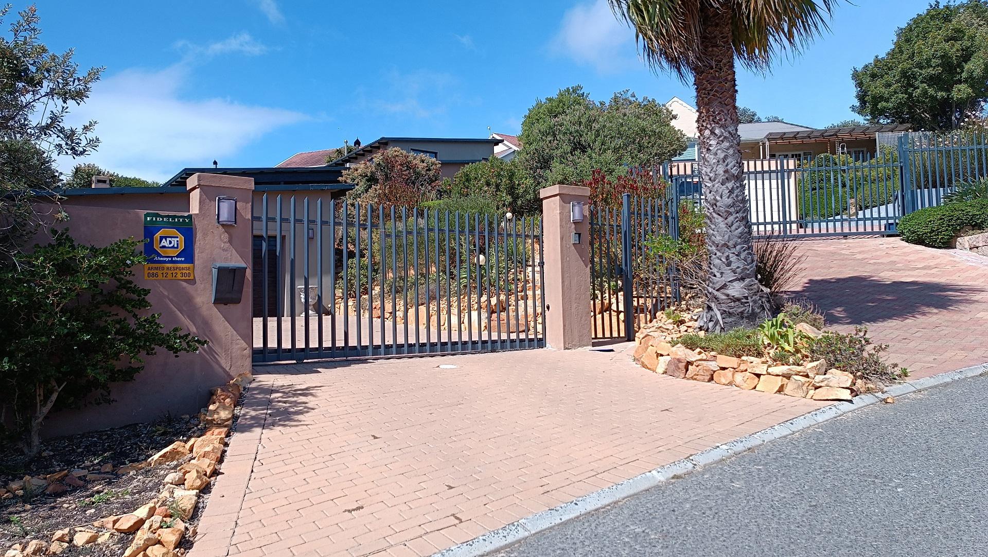 Front View of property in Capri 
