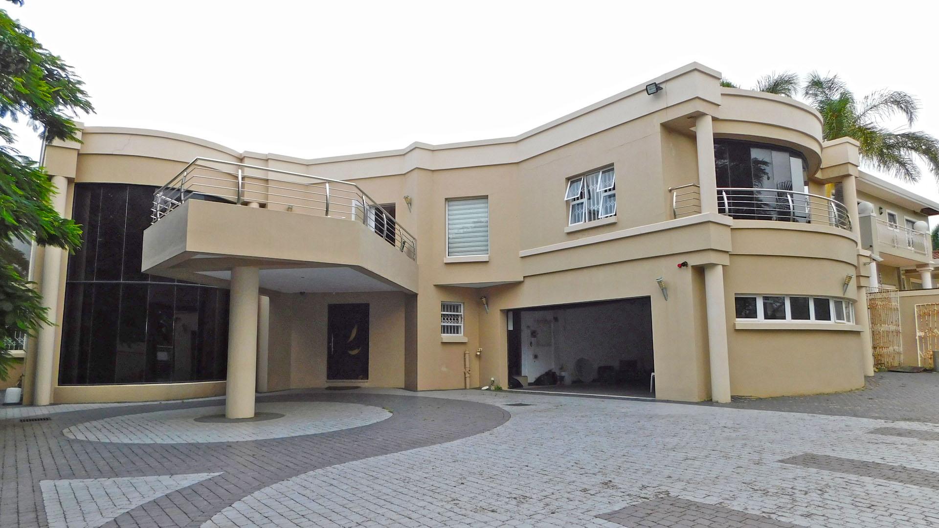 Front View of property in Umhlanga Rocks