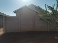 Front View of property in Palm Ridge