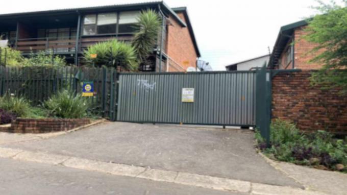 SA Home Loans Sale in Execution 2 Bedroom Sectional Title for Sale in Windsor West - MR617491