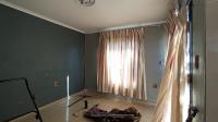 Lounges - 12 square meters of property in Soshanguve East