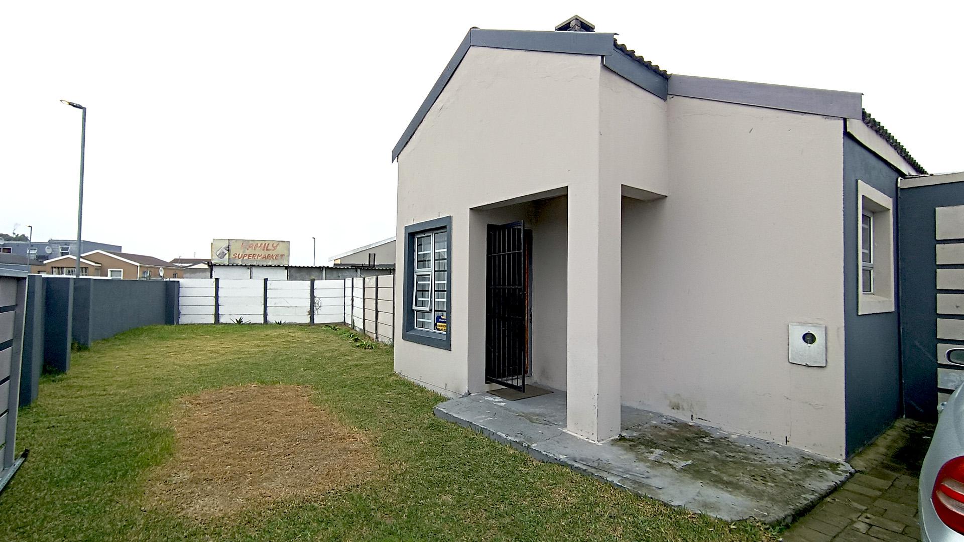 Front View of property in Sillwood Heights