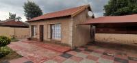 Front View of property in Lethlabile