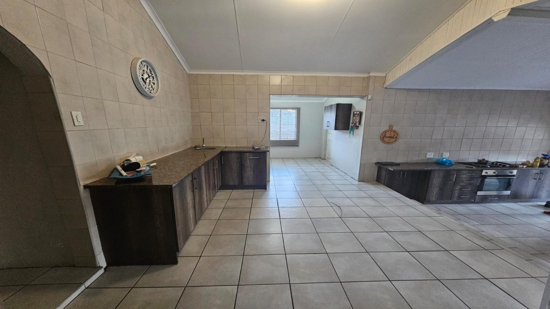 Kitchen - 34 square meters of property in Dalview