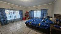 Bed Room 2 - 28 square meters of property in Dalview