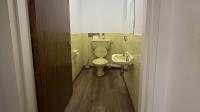 Bathroom 1 of property in Port Elizabeth Central