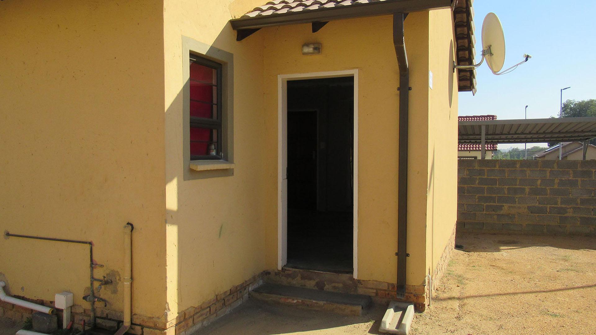 Front View of property in Tirong 