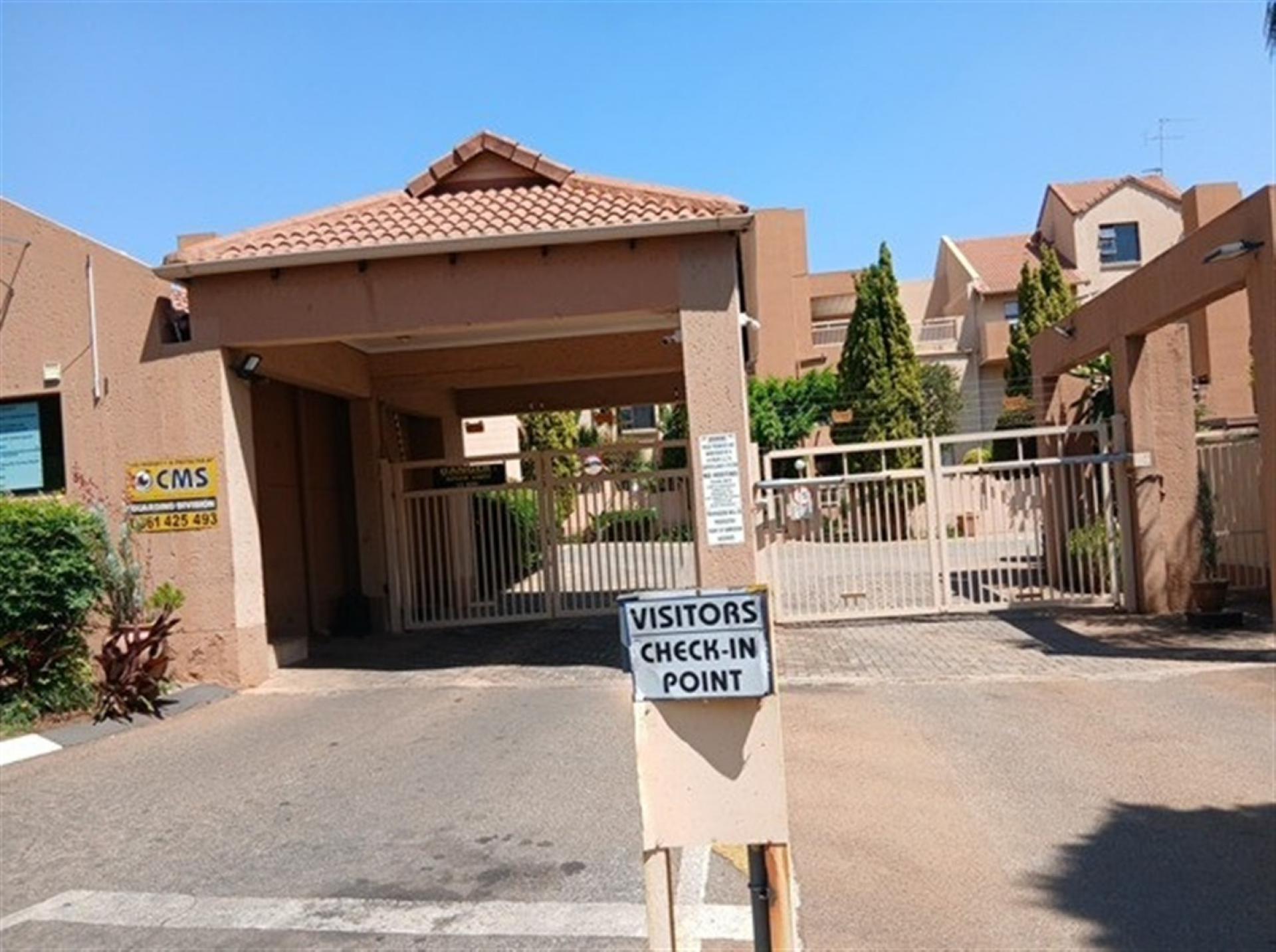 Front View of property in Bedfordview