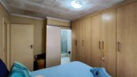 Main Bedroom - 11 square meters of property in Brakpan
