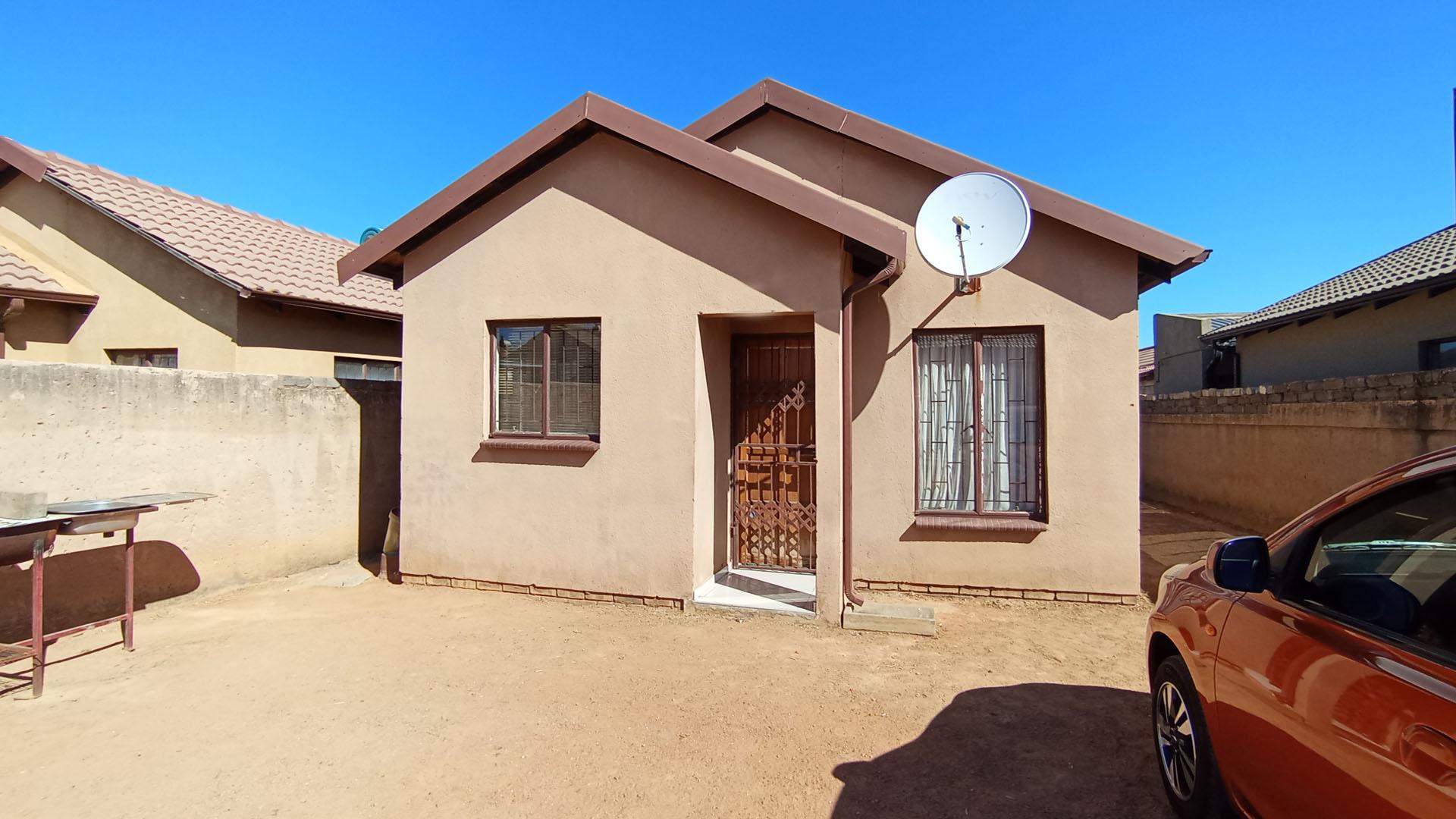 Front View of property in Soshanguve East