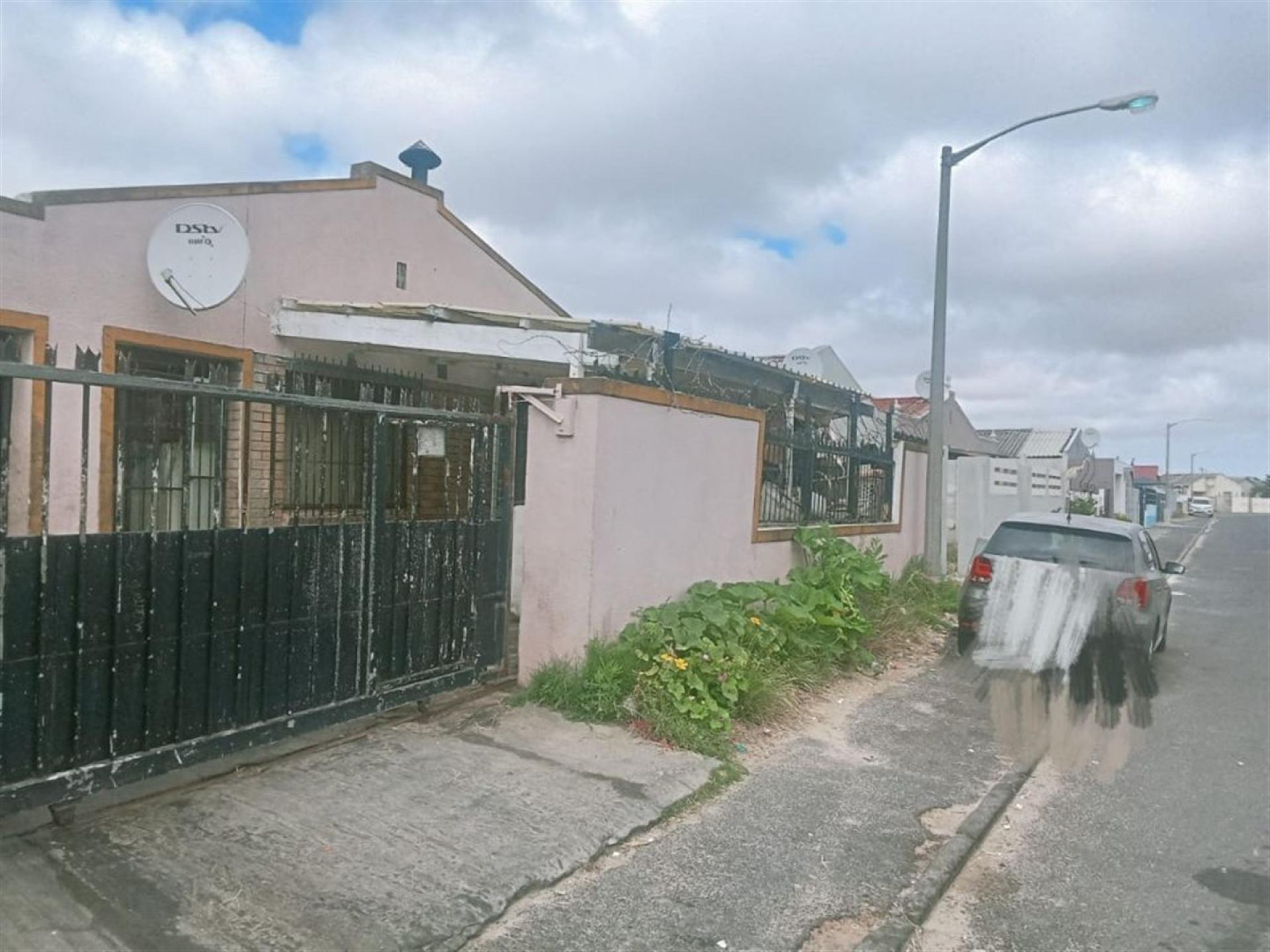 Front View of property in Bellville