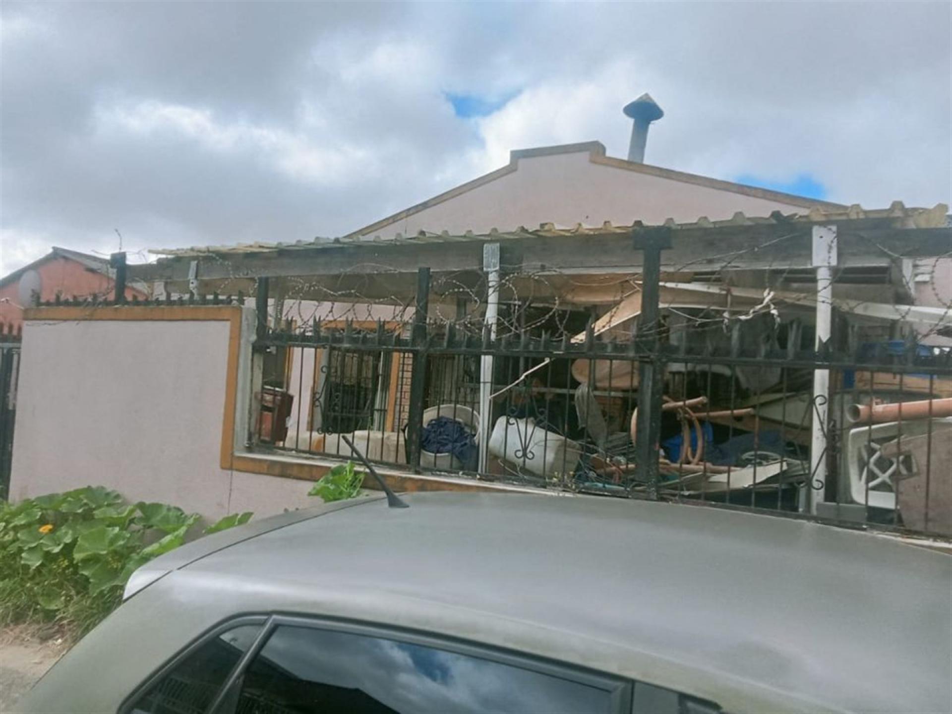 Front View of property in Bellville
