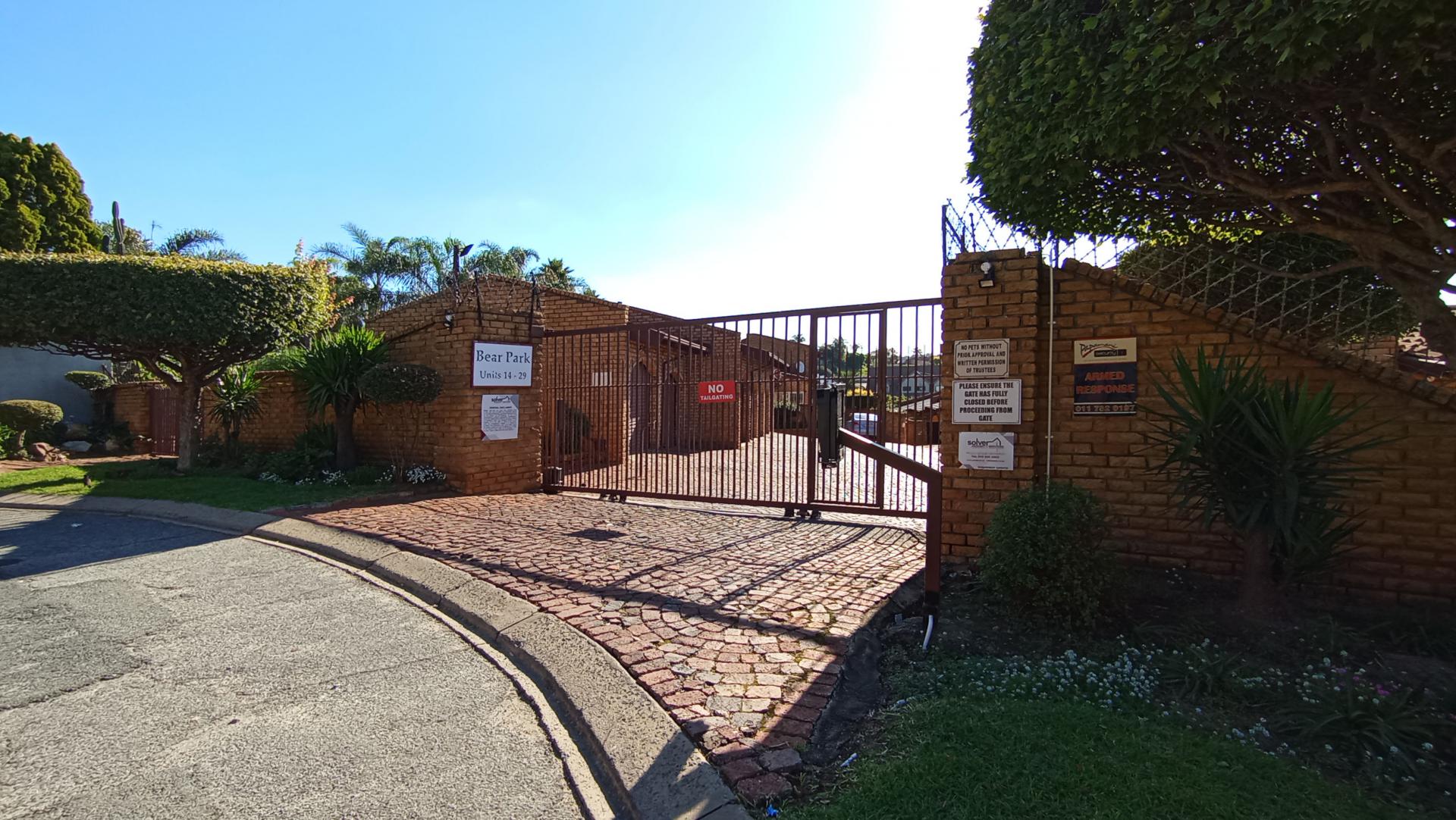 Front View of property in Corlett Gardens