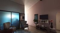 Lounges - 19 square meters of property in Corlett Gardens