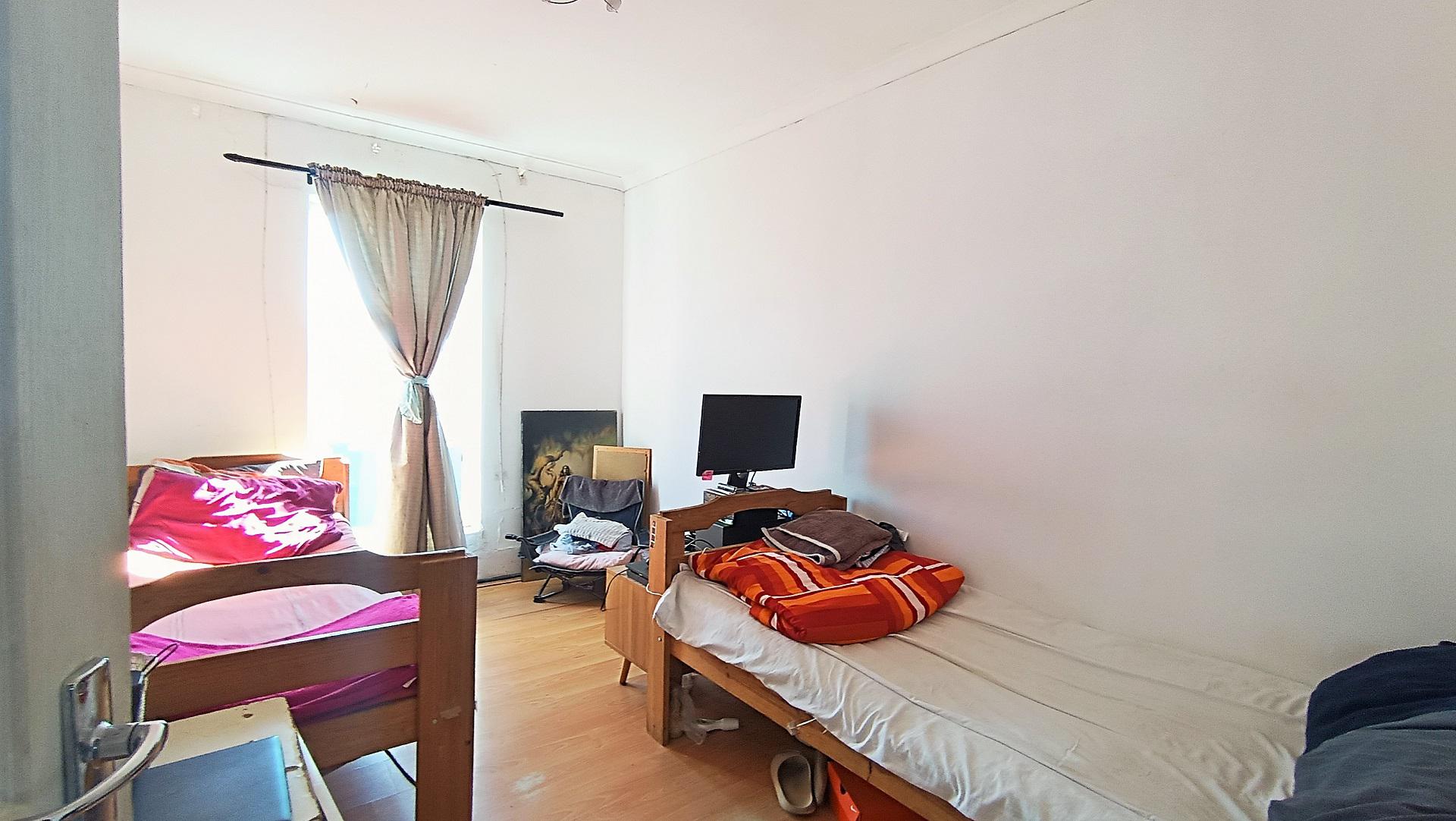 Bed Room 1 - 11 square meters of property in Westridge CP