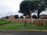 Front View of property in Strubensvallei
