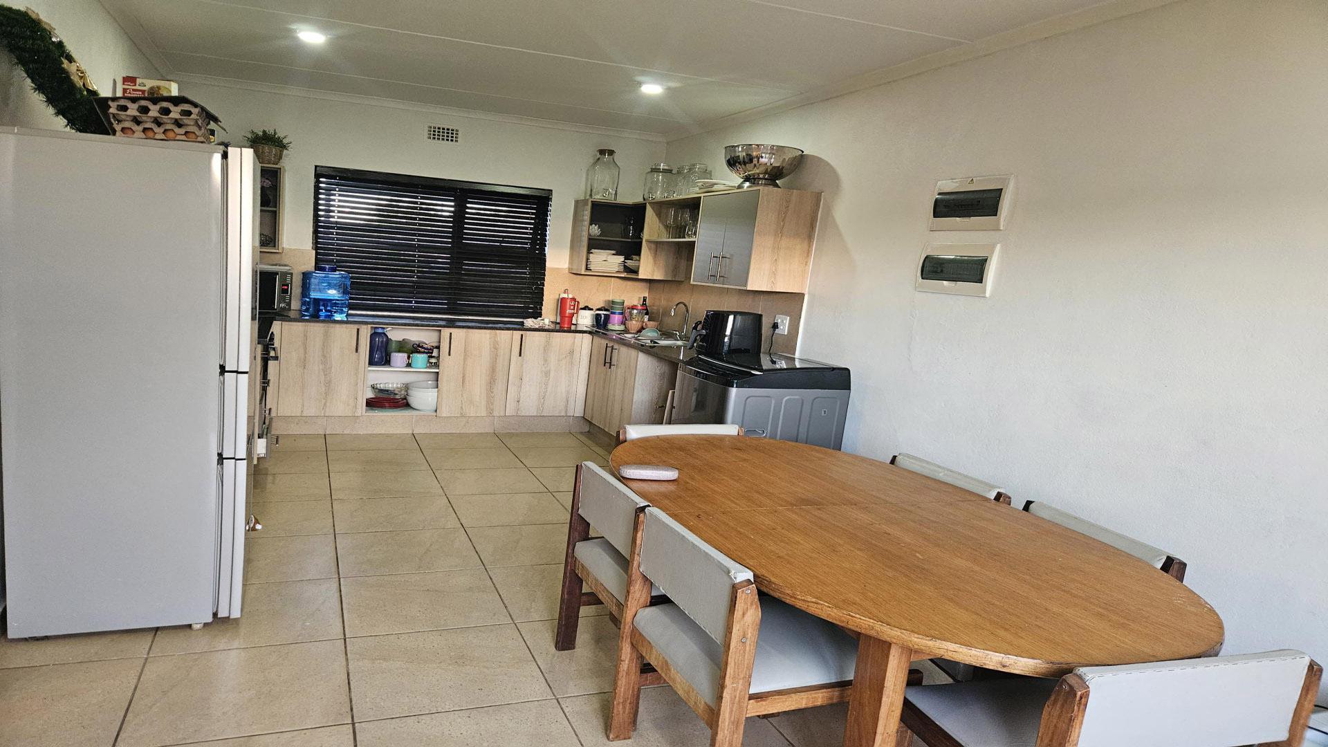 Kitchen of property in Andeon