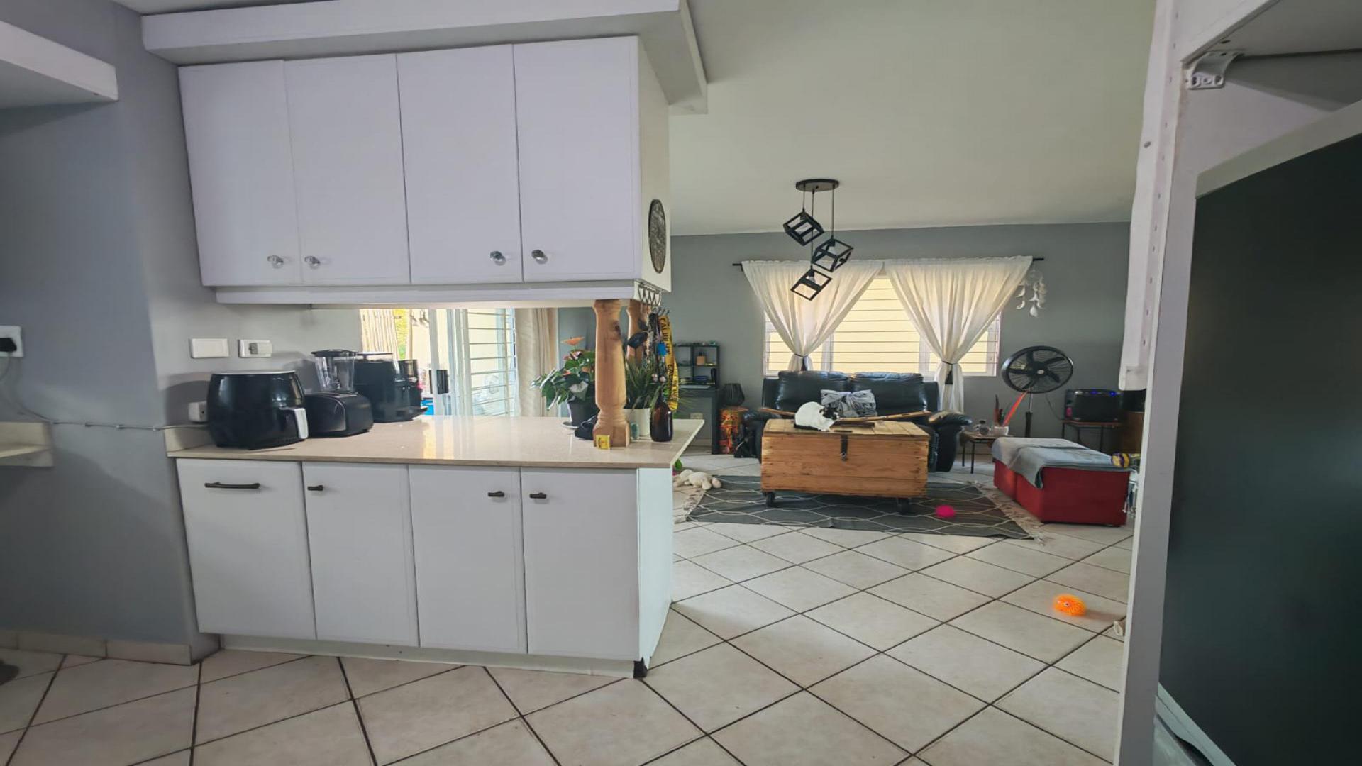 Kitchen of property in Tongaat