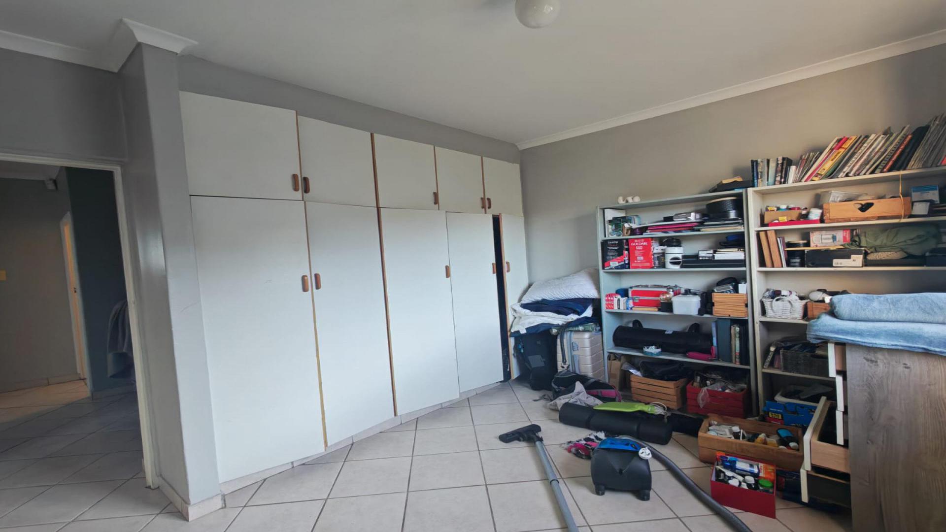 Bed Room 3 of property in Tongaat