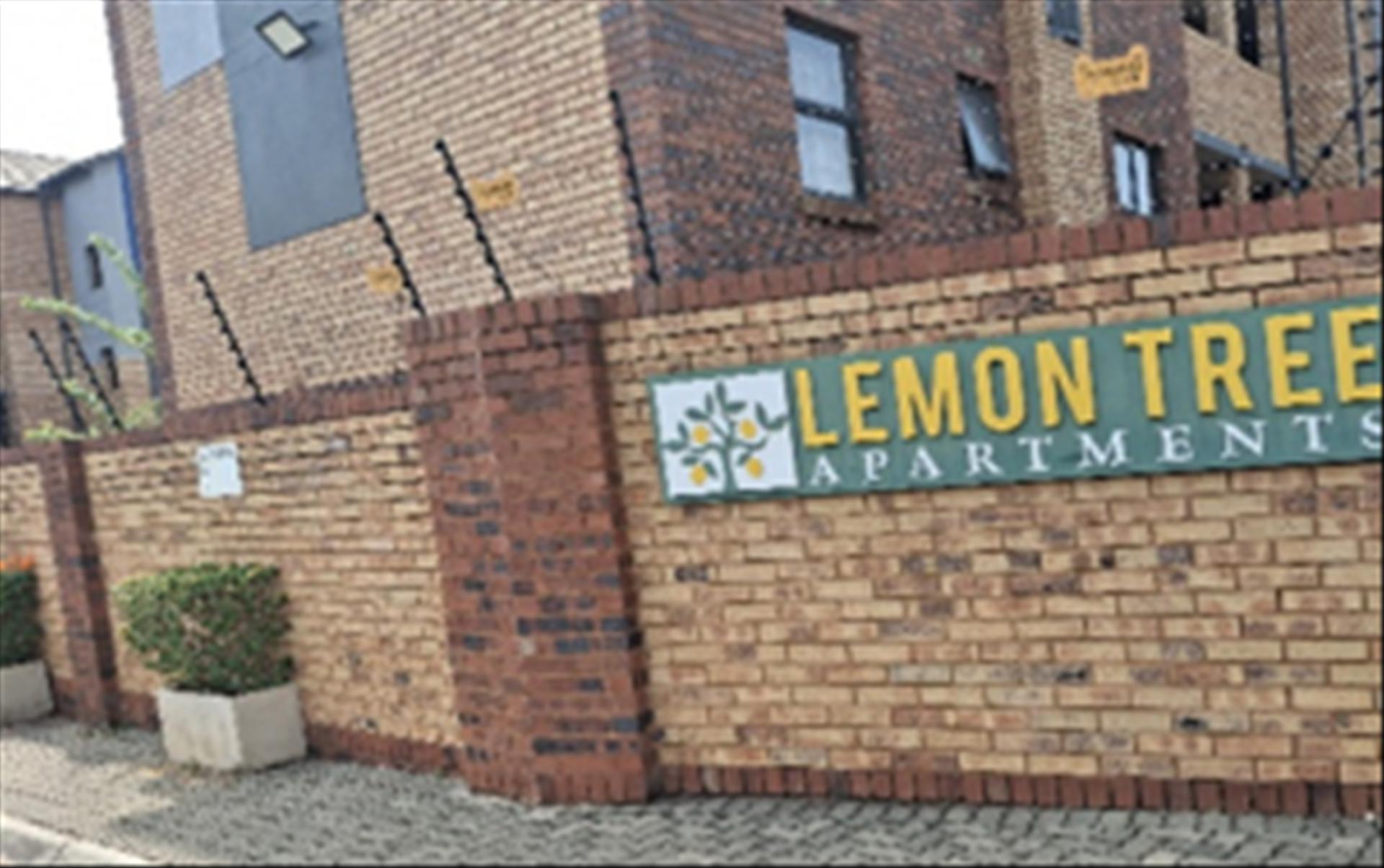 Front View of property in Pretorius Park