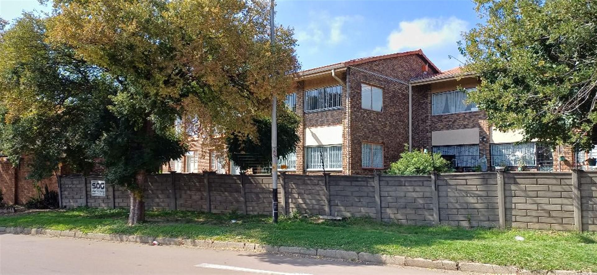 Front View of property in New Redruth
