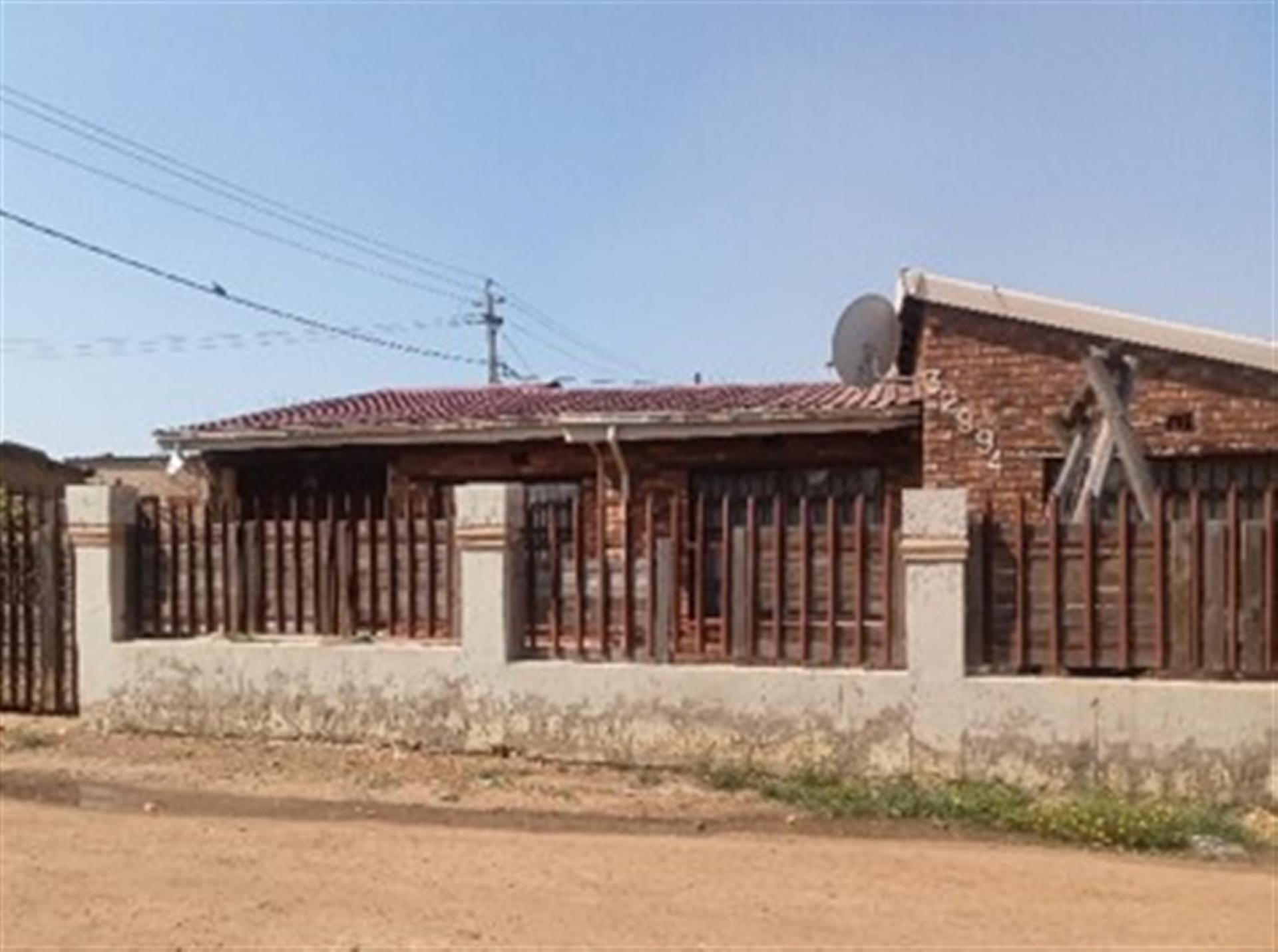 Front View of property in Tsakane