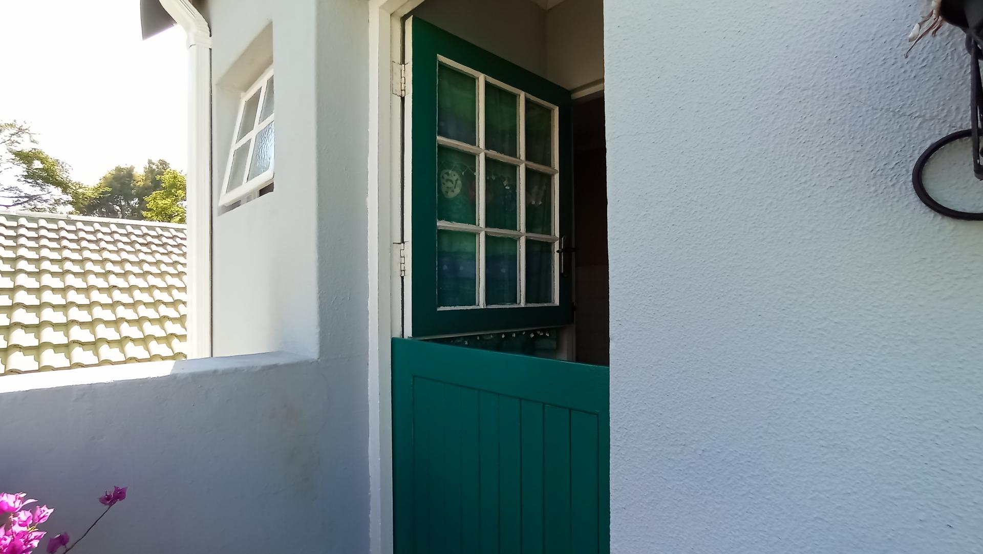 Front View of property in Lone Hill