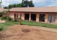 Front View of property in Hartebeesfontein