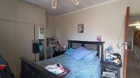 Main Bedroom - 15 square meters of property in Kraaifontein