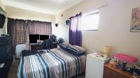 Bed Room 1 - 17 square meters of property in Kraaifontein